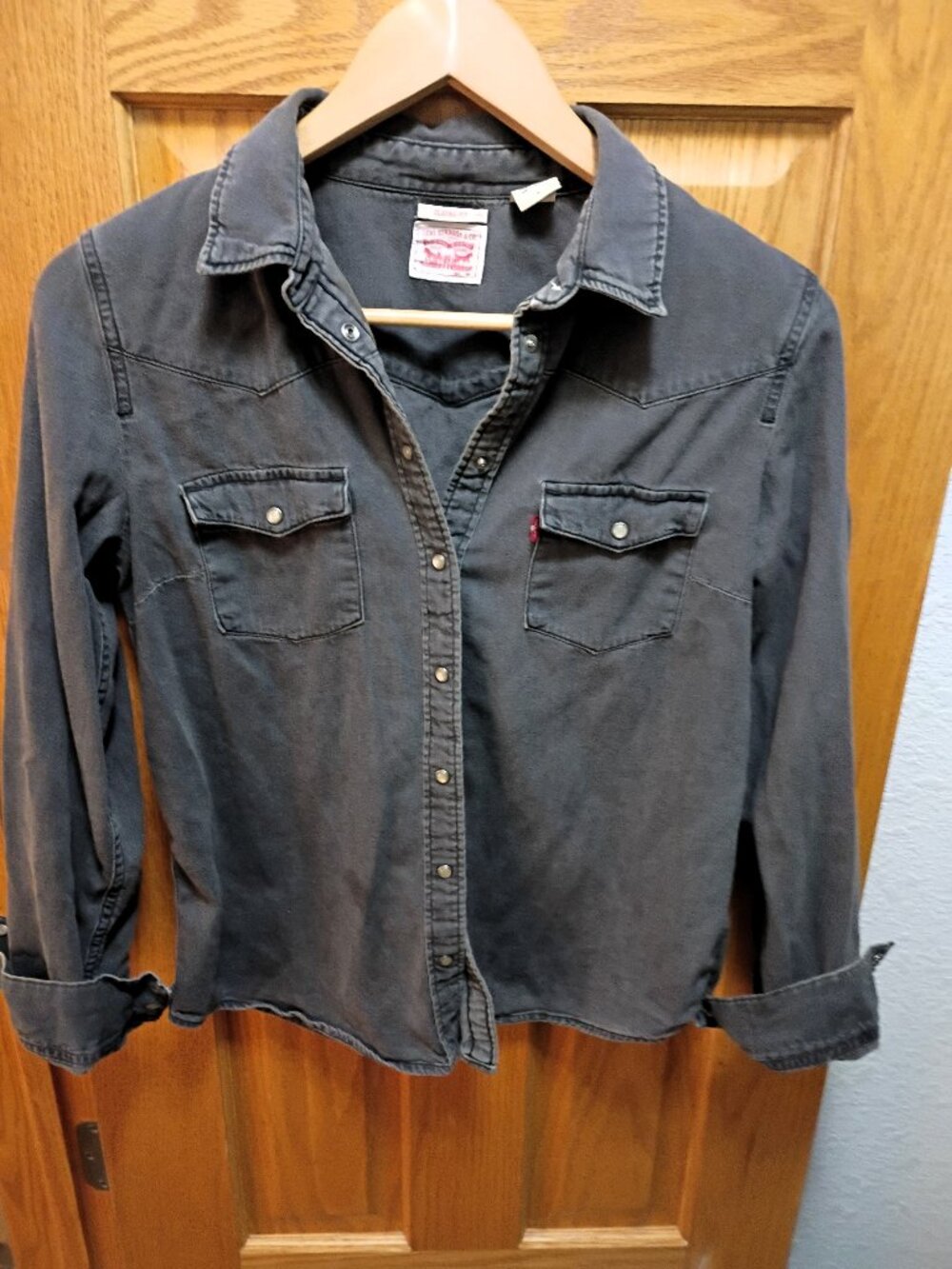 Levi's Washed Dark Gray Cotton Western Button-Up Shirt